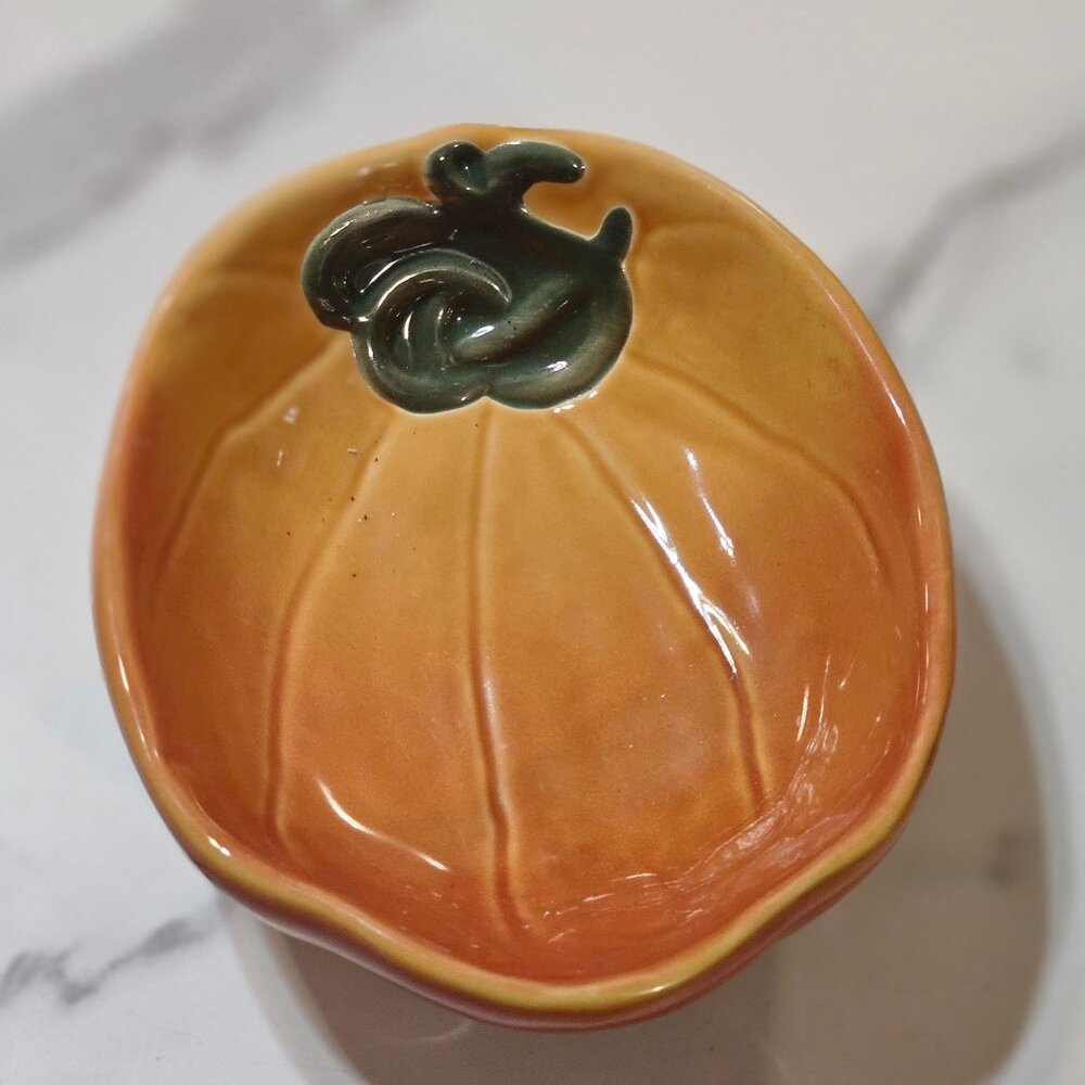 Williams-Sonoma Jardin Potager Collection Ceramic Vegetable-Themed Dipping Bowls - Picture 4 of 7